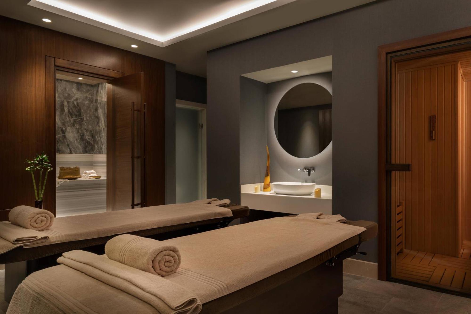 Marriott Hotel 5*